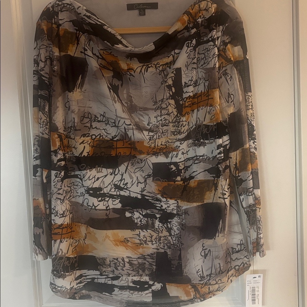 NWT Calessa Women’s Blouse. Gold Multprint Mesh Overlay. Size Large